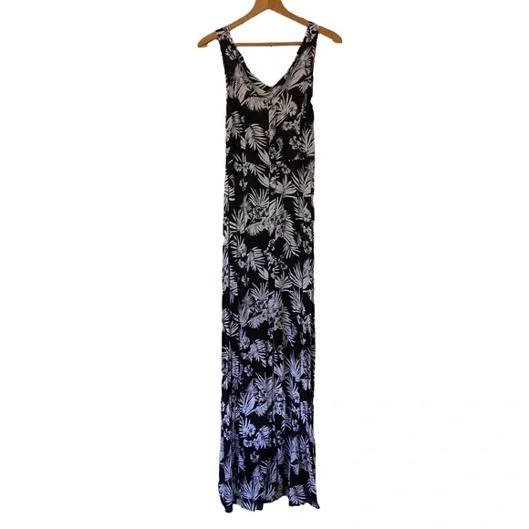 Forever 21 | Dresses | Forever 2 Floral Tropical Black White Maxi Dress  Medium | Poshmark